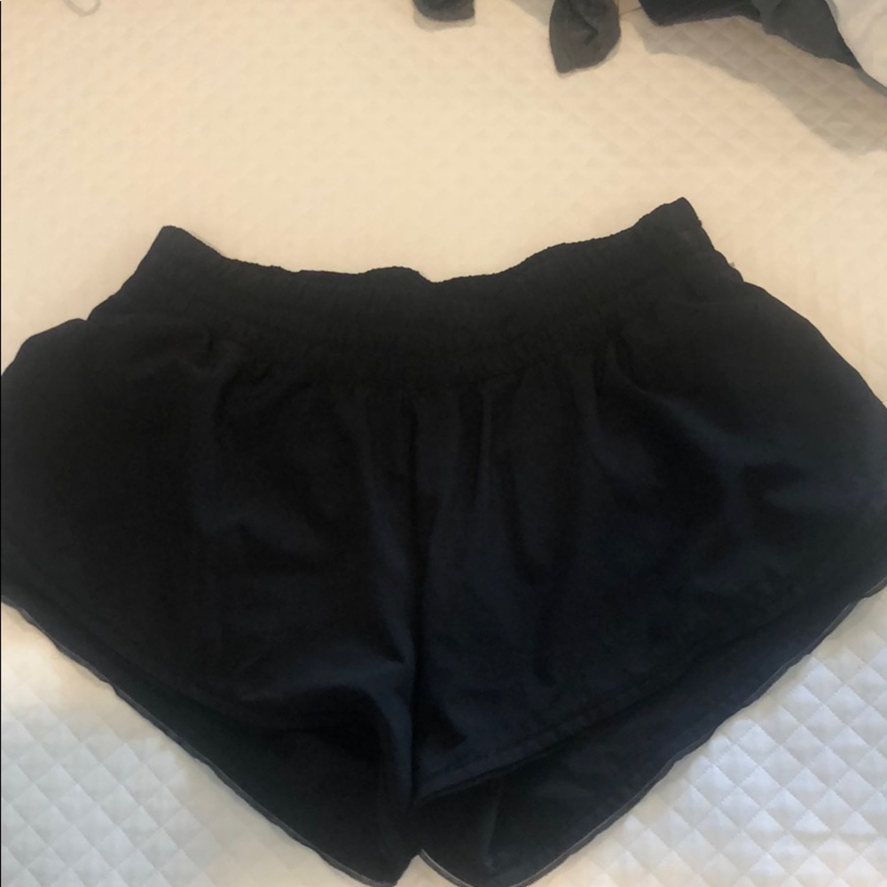 Black Lululemon free spirit shorts